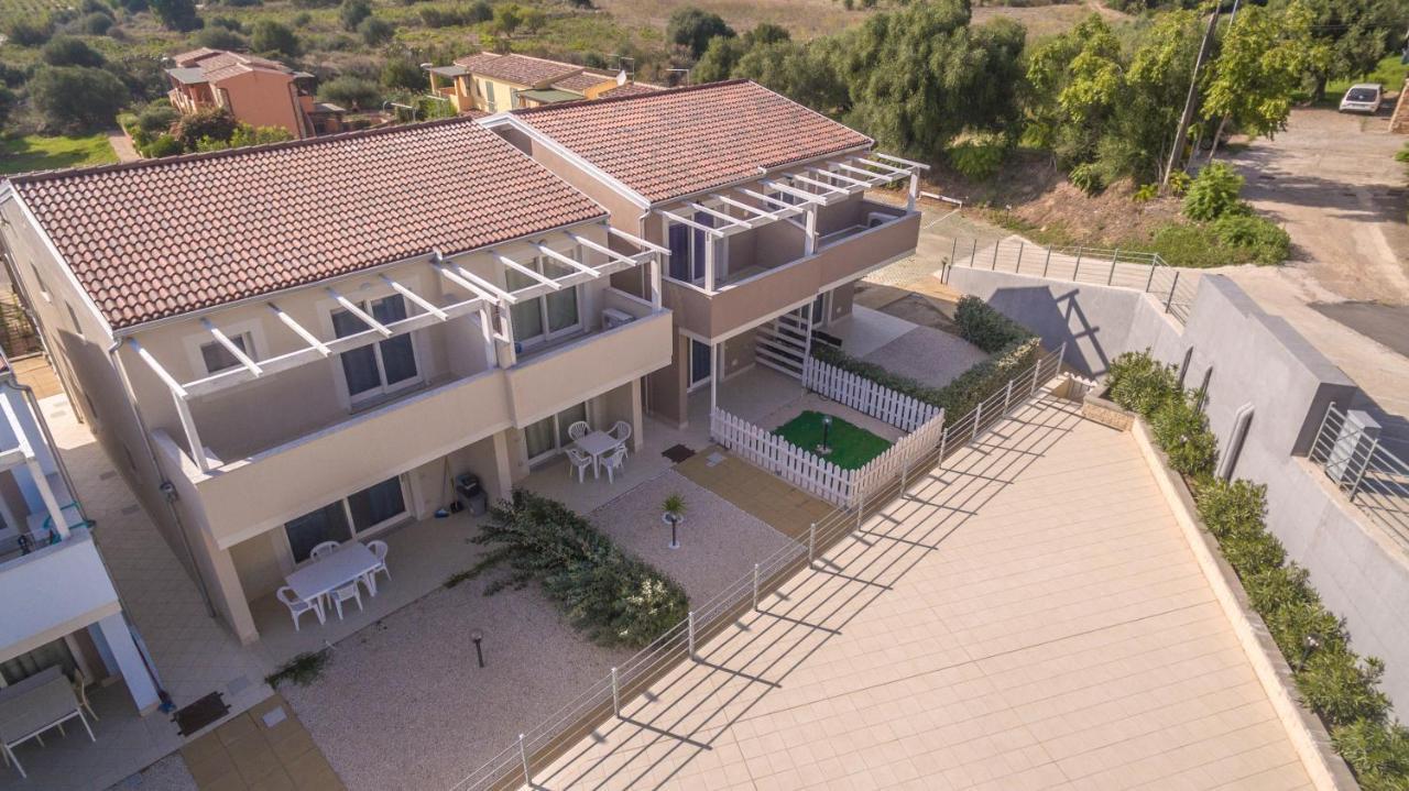 Villetta Morello Climatizzata Con Giardino Privato Viddalba Екстер'єр фото